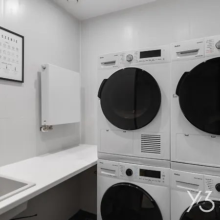 Aparthotel Saint Martin By Y3 Hotels, Old Town With Wellness