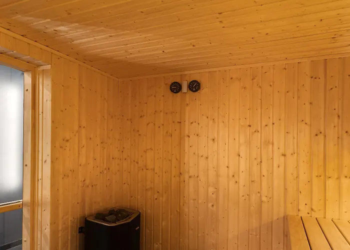 Saint Martin By Y3 Hotels, Old Town With Wellness Apartmanhotel