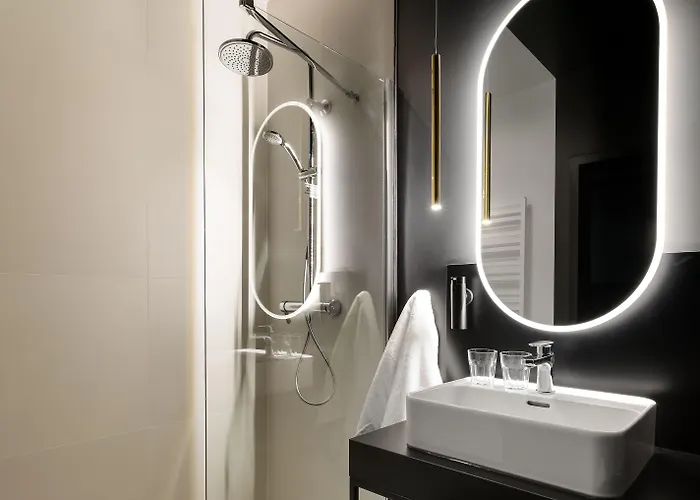 Apartmanhotel Saint Martin By Y3 Hotels, Old Town With Wellness