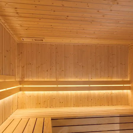 Saint Martin By Y3 Hotels, Old Town With Wellness 4*