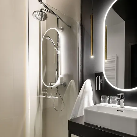 Aparthotel Saint Martin By Y3 Hotels, Old Town With Wellness