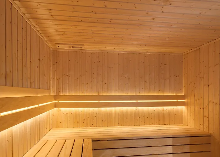 Saint Martin By Y3 Hotels, Old Town With Wellness 4*